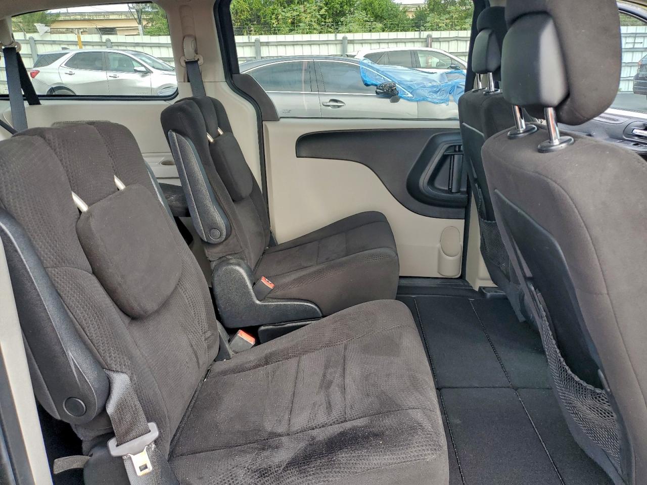 Dodge Caravan Se Image 7