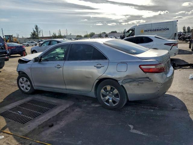 Toyota Camry Ce Image 6