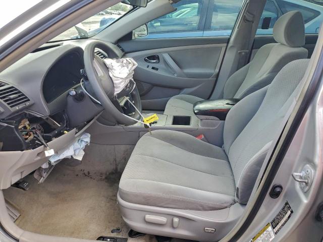 Toyota Camry Ce Image 9