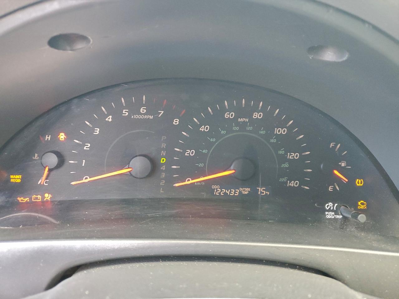 Toyota Camry Ce Image 2