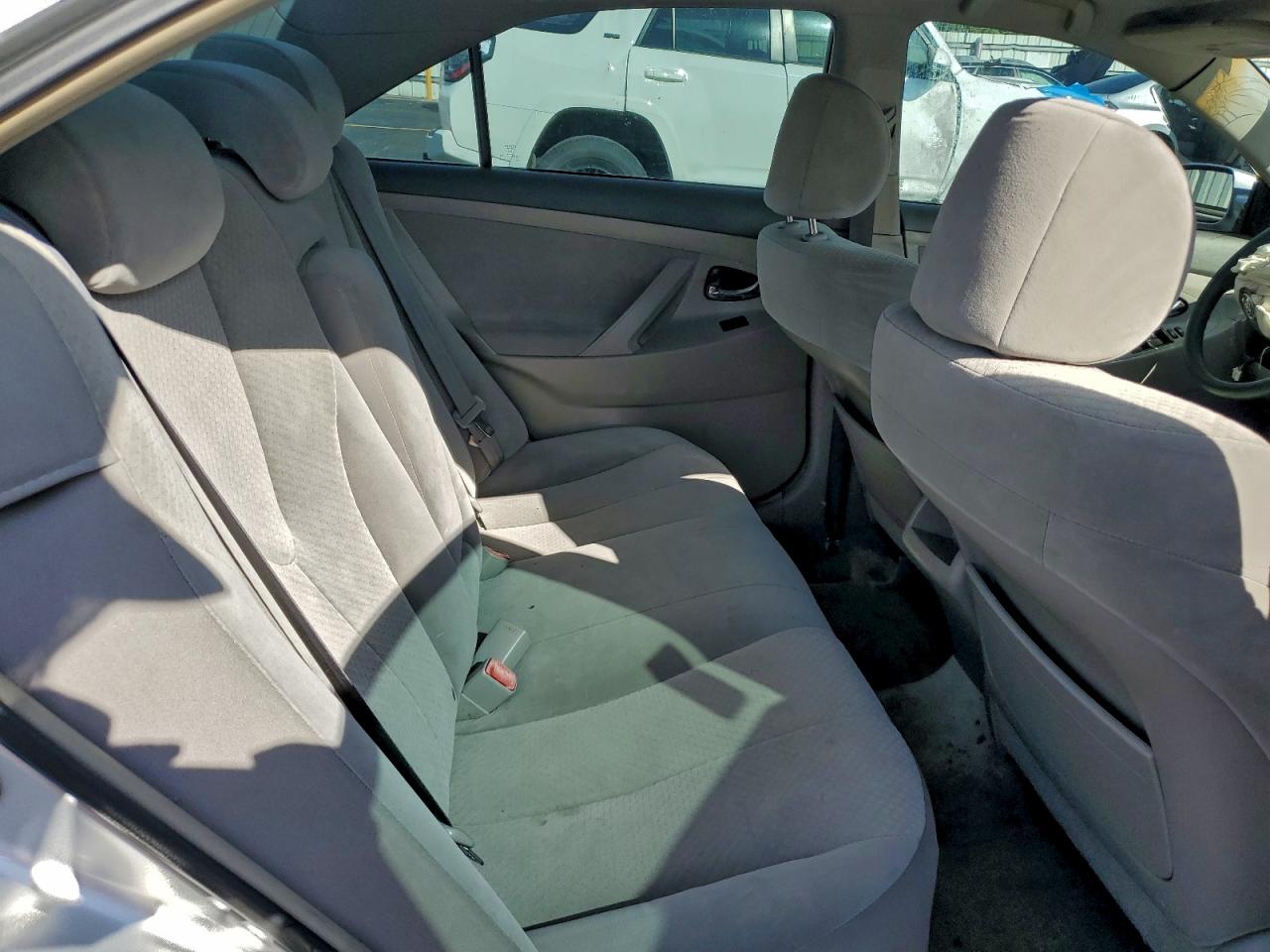 Toyota Camry Ce Image 10