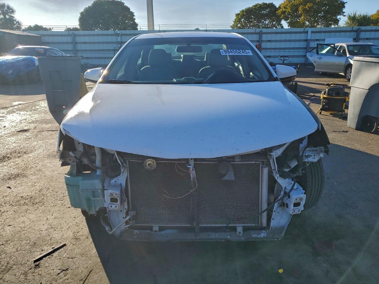 Toyota Camry Base Image 4