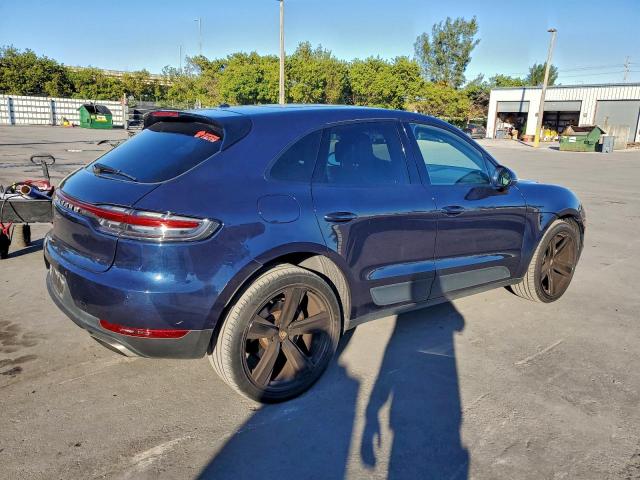 Porsche Macan Image 2