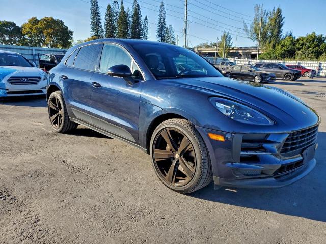 Porsche Macan Image 4
