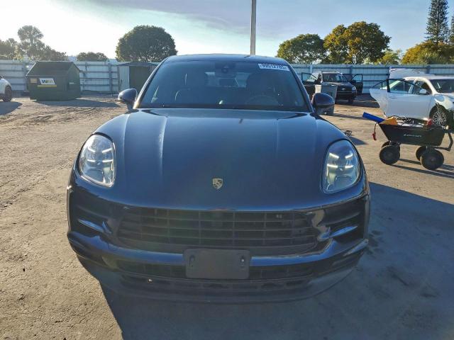 Porsche Macan Image 3