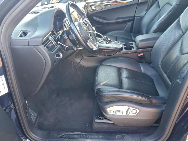 Porsche Macan Image 12