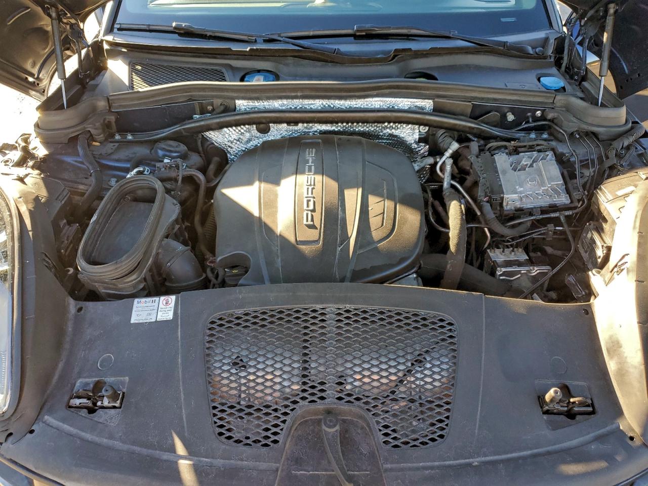 Porsche Macan Image 8