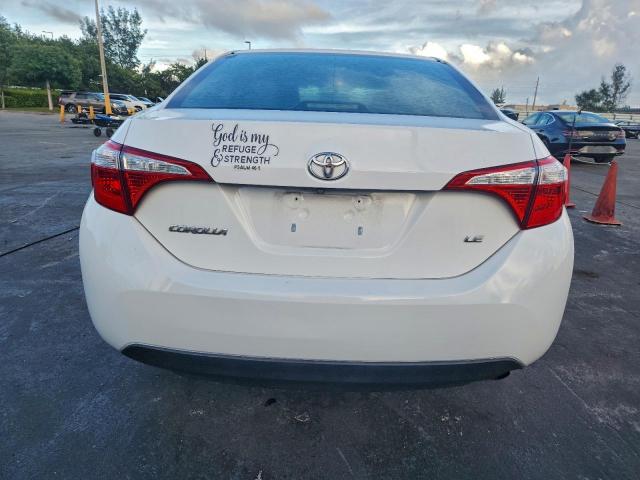 Toyota Corolla L Image 8