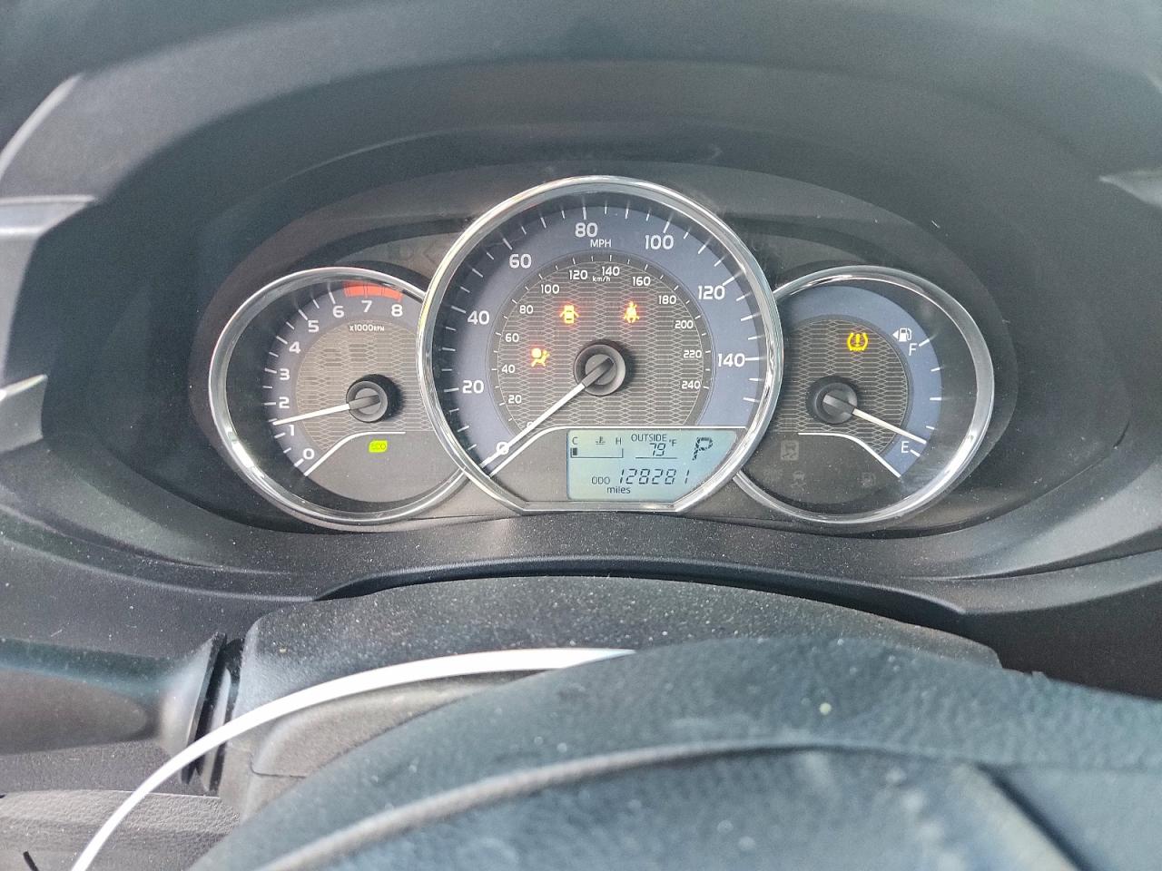 Toyota Corolla L Image 9