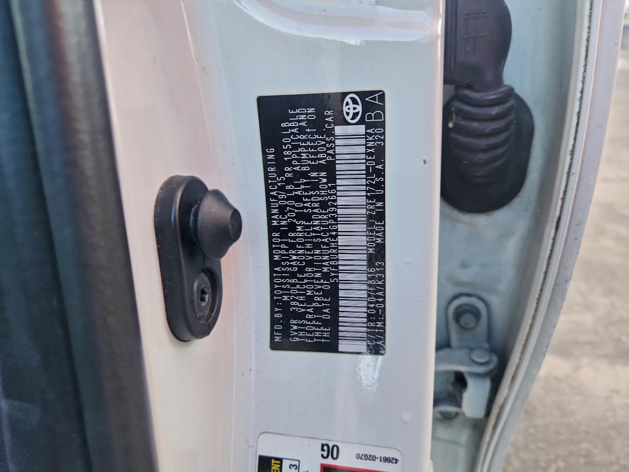 Toyota Corolla L Image 11