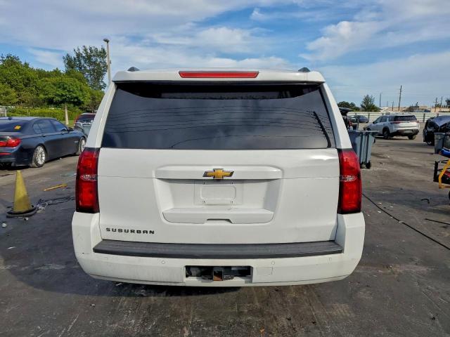 Chevrolet Suburban C1500 Lt Image 5