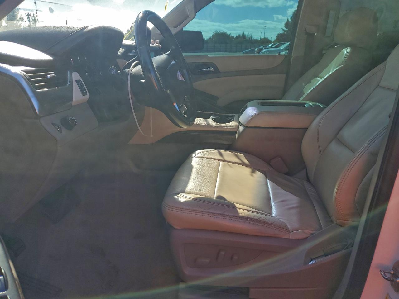 Chevrolet Suburban C1500 Lt Image 7