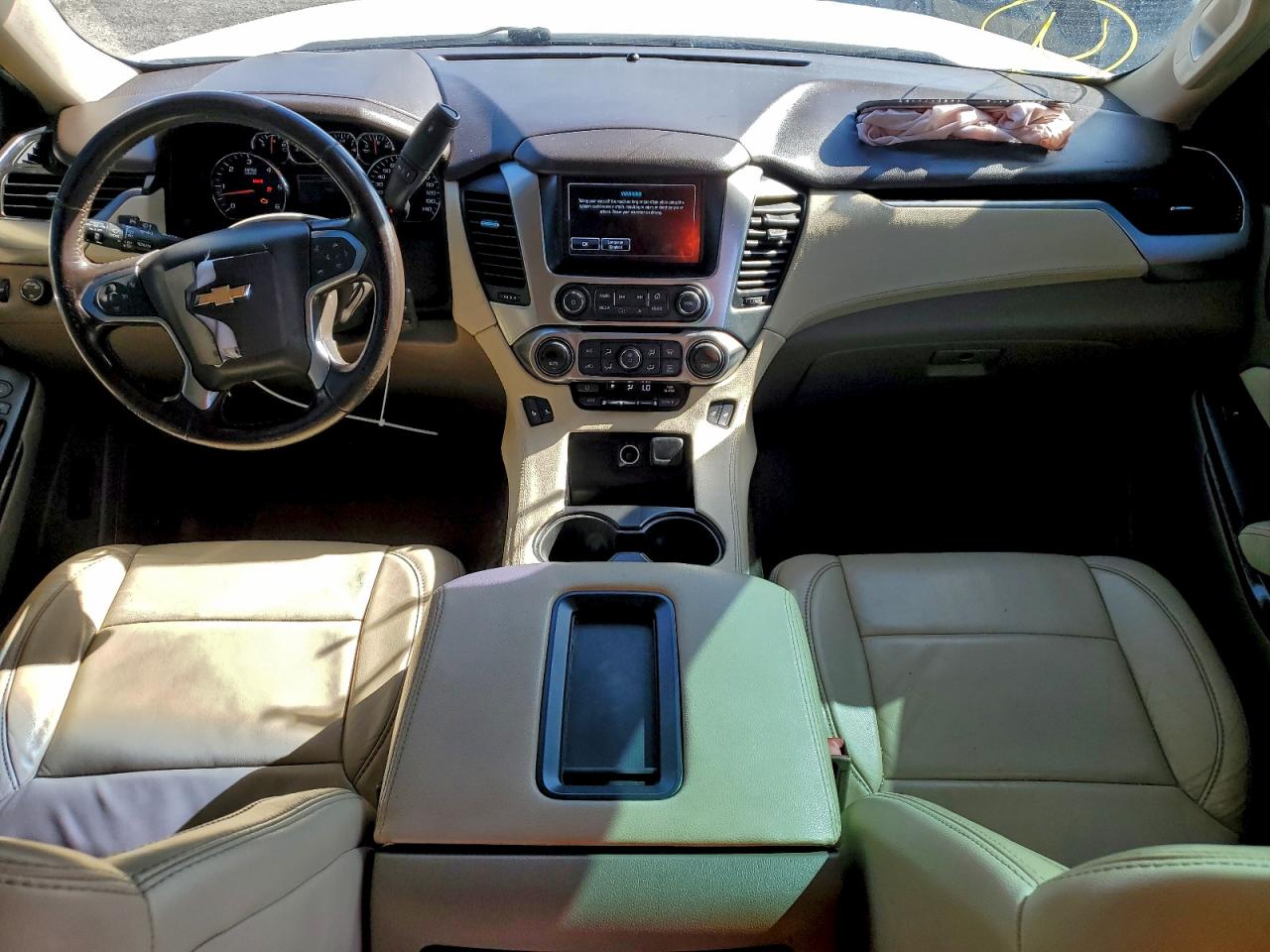 Chevrolet Suburban C1500 Lt Image 6