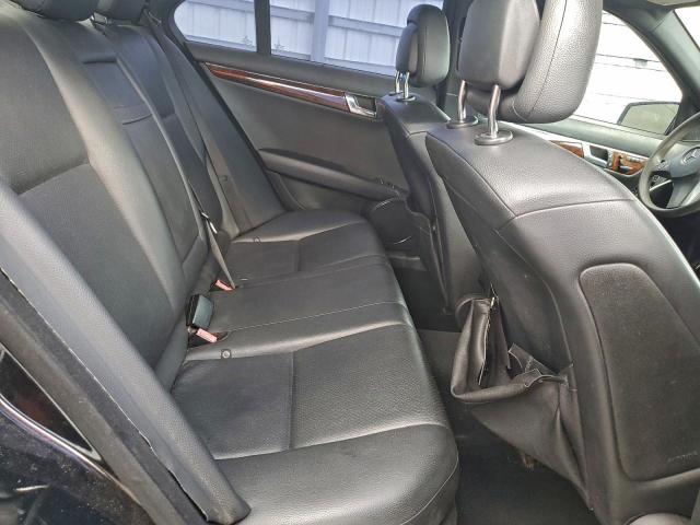 Mercedes-Benz C-Class 300 4matic Image 10