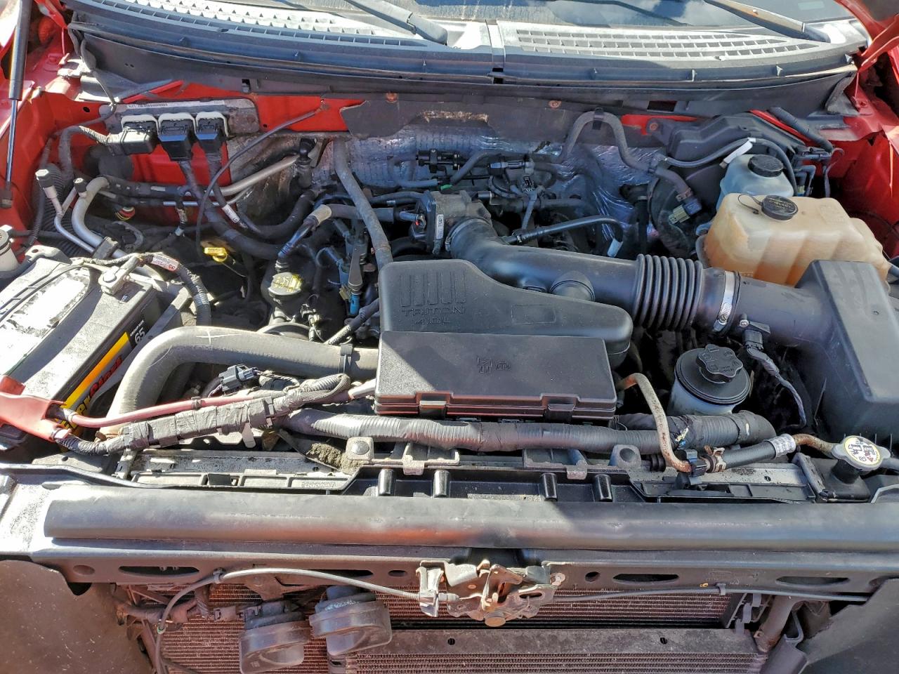 Ford F-150 Super Cab Image 2