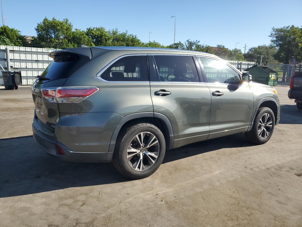 Toyota Highlander Xle Image 10