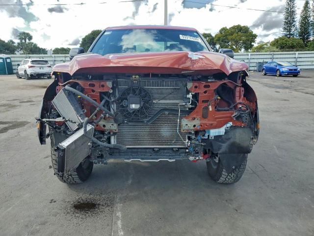 Toyota Tundra Crewmax Limited Image 4