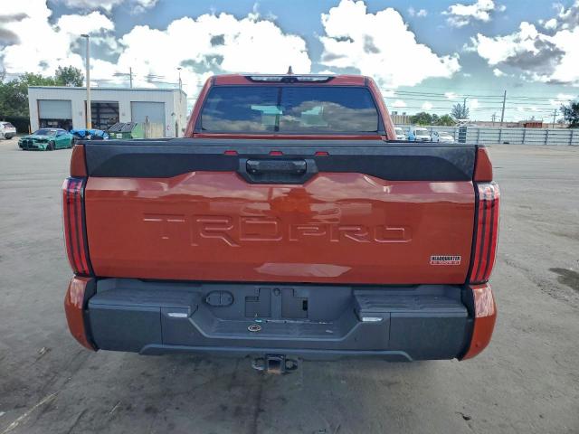 Toyota Tundra Crewmax Limited Image 11