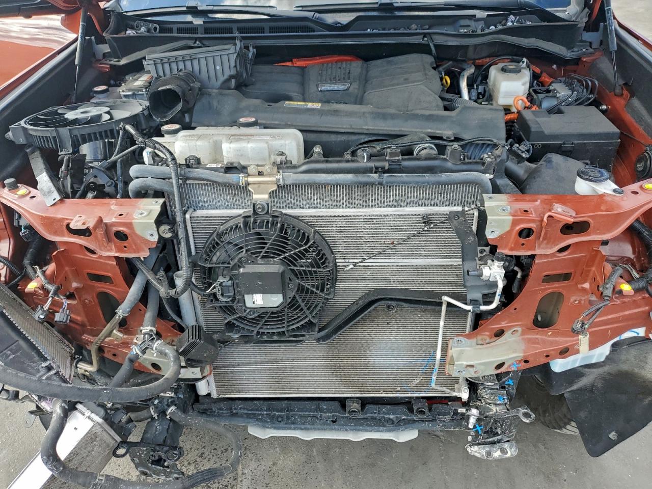 Toyota Tundra Crewmax Limited Image 8