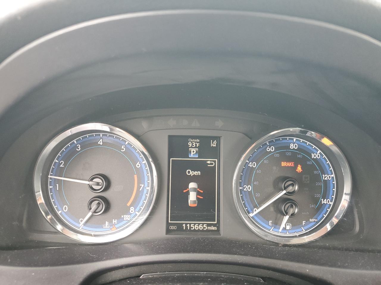 Toyota Corolla L Image 7