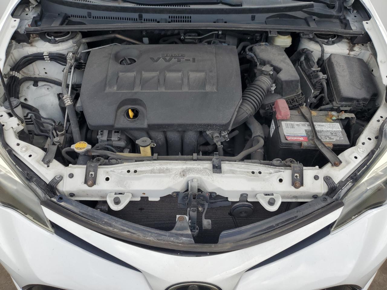 Toyota Corolla L Image 10