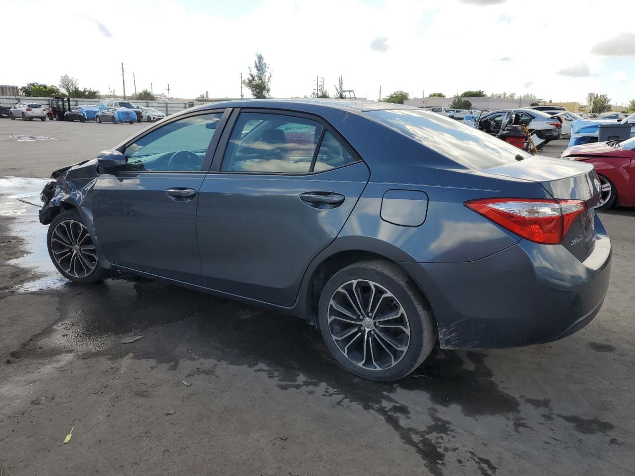 Toyota Corolla L Image 11