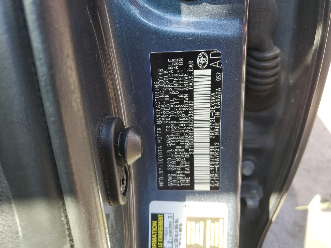 Toyota Corolla L Image 8