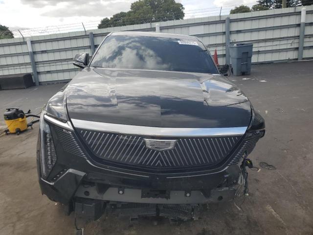 Cadillac Escalade Lux-2 Image 2