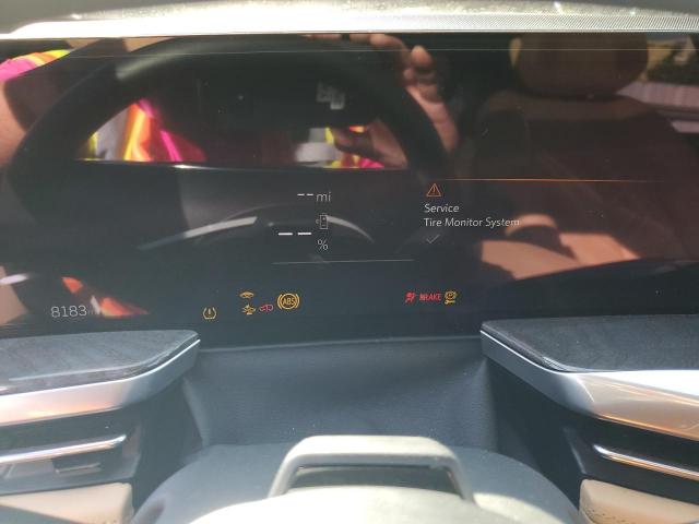 Cadillac Escalade Lux-2 Image 8