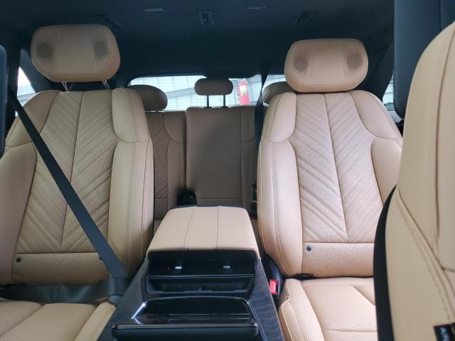 Cadillac Escalade Lux-2 Image 11