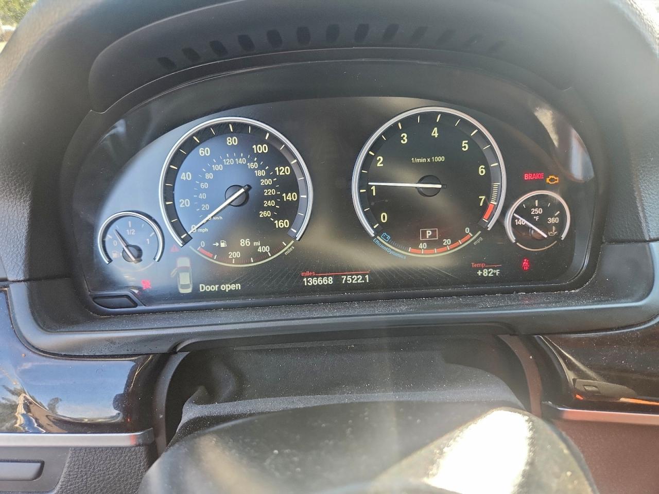 BMW 5 Series I Image 10