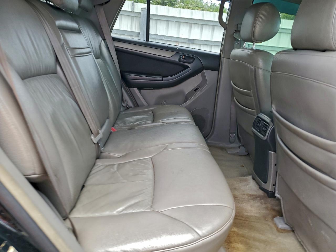 Toyota 4Runner Sr5 Image 13