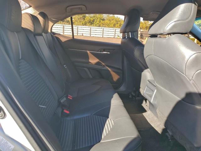 Toyota Camry L Image 7