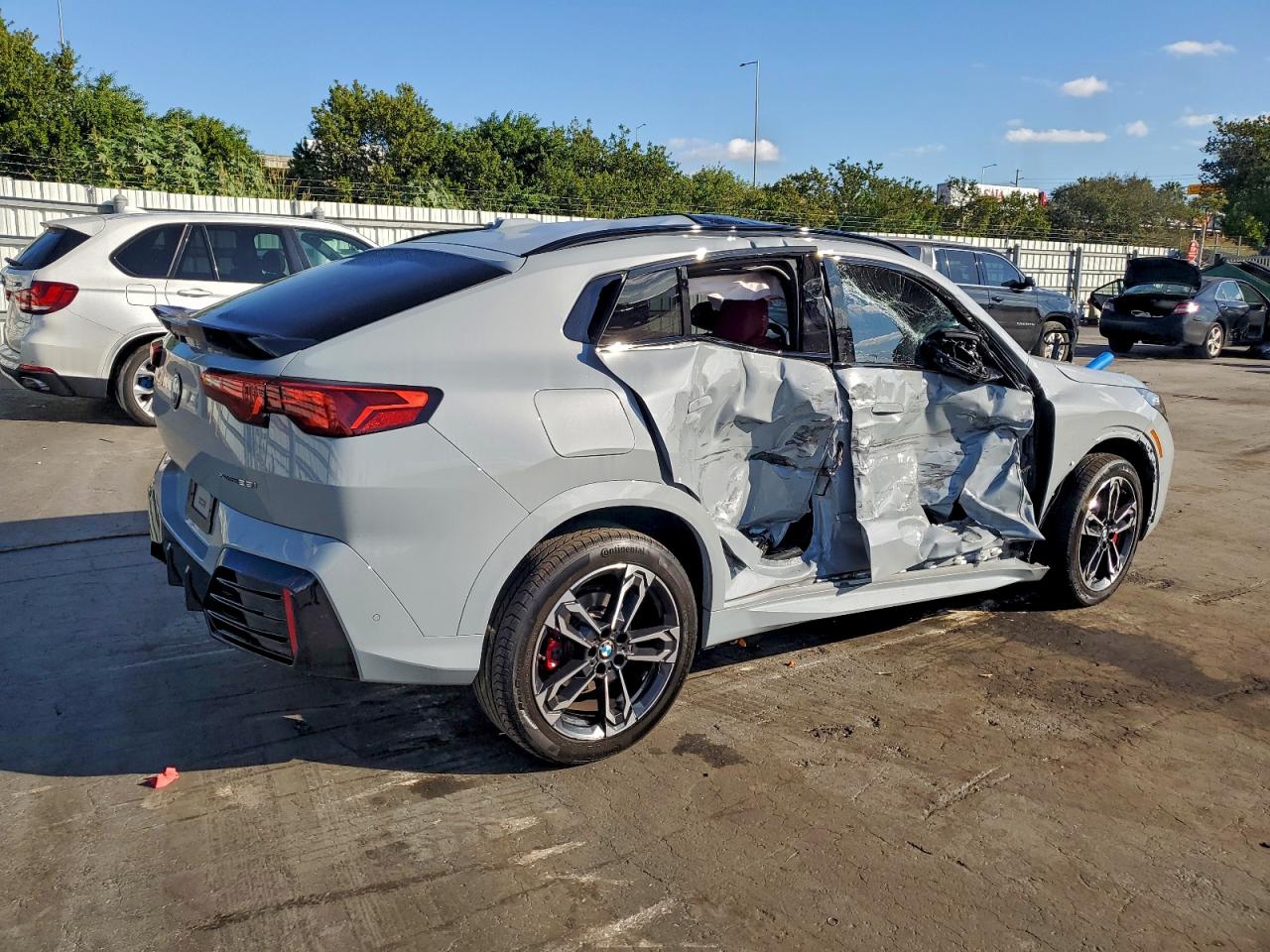 BMW X Series Xdrive28i Image 3