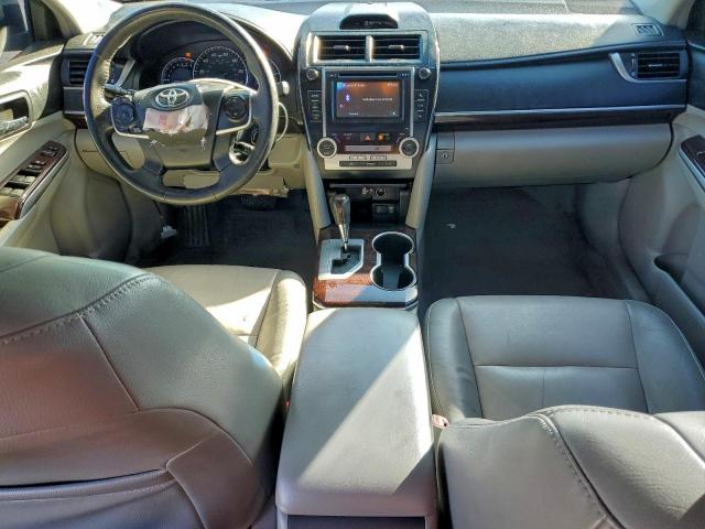 Toyota Camry Base Image 12