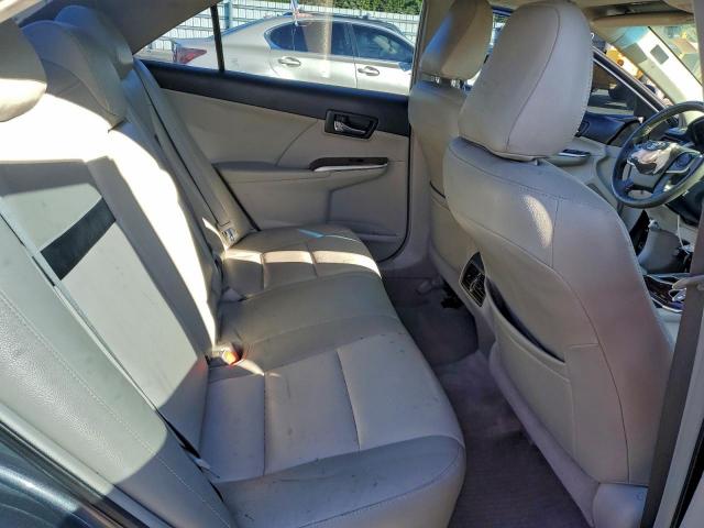 Toyota Camry Base Image 5