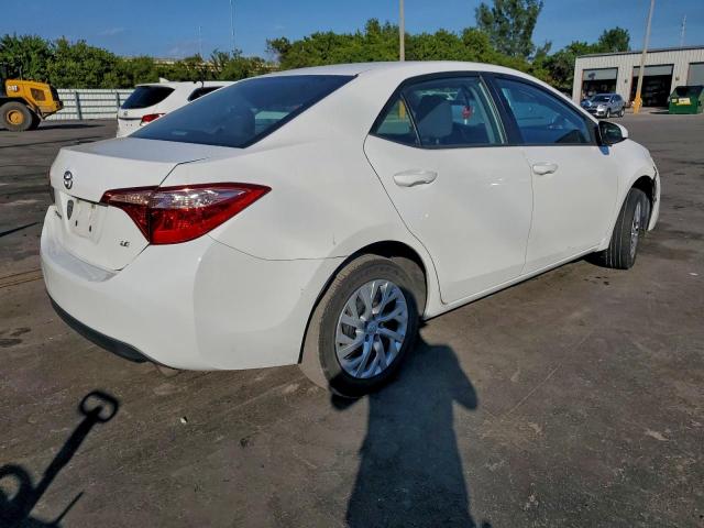 Toyota Corolla L Image 5