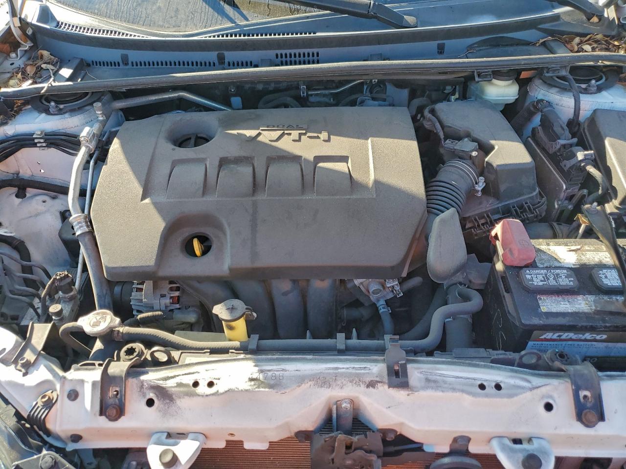 Toyota Corolla L Image 10