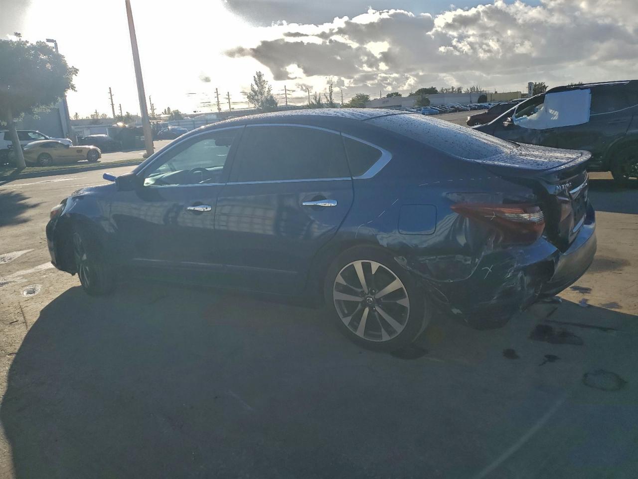 Nissan Altima 2.5 Image 4