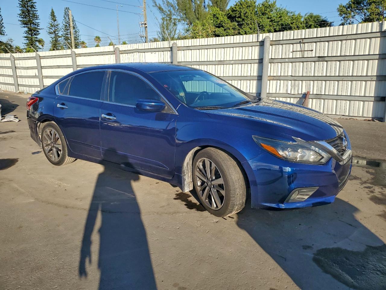 Nissan Altima 2.5 Image 3