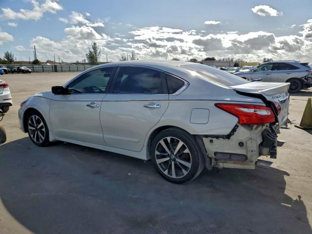 Nissan Altima 2.5 Image 10