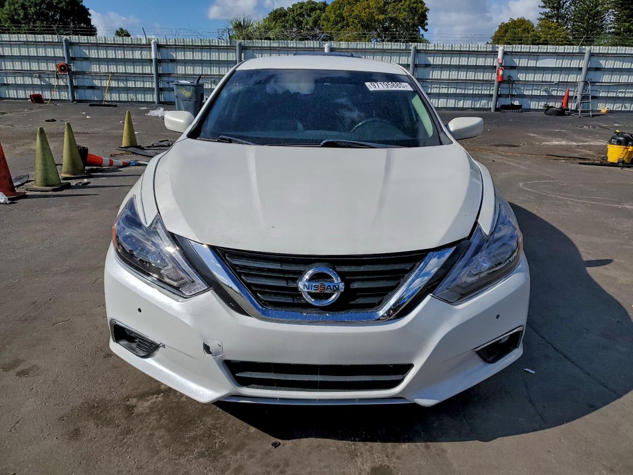 Nissan Altima 2.5 Image 7