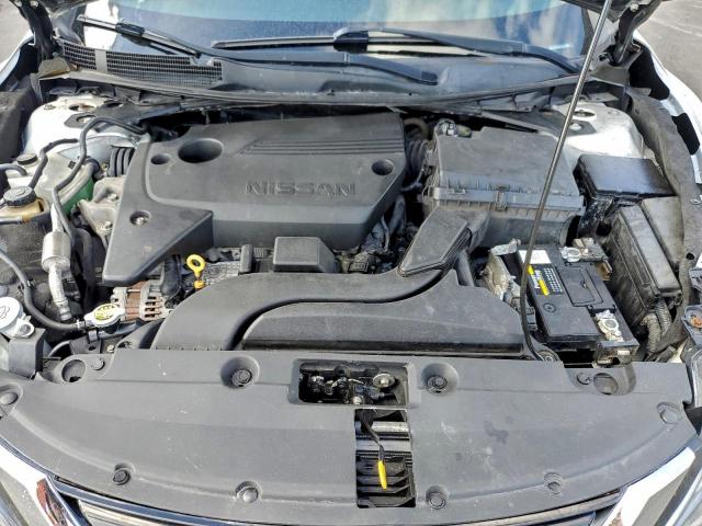 Nissan Altima 2.5 Image 11