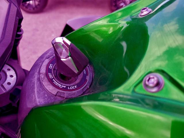 Kawasaki Zr1000 G G Image 5