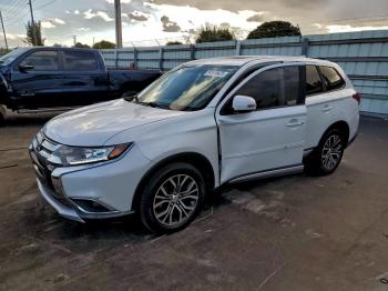  Salvage Mitsubishi Outlander