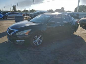 Salvage Nissan Altima