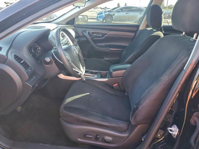 Nissan Altima 2.5 Image 2