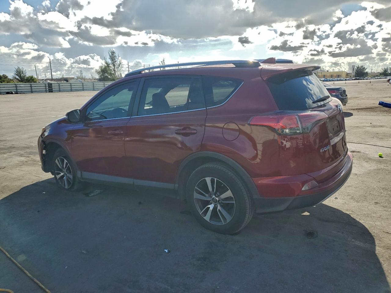 Toyota RAV4 Adventure Image 5