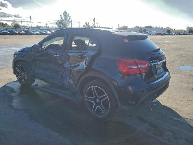 Mercedes-Benz GLA 250 4matic Image 5