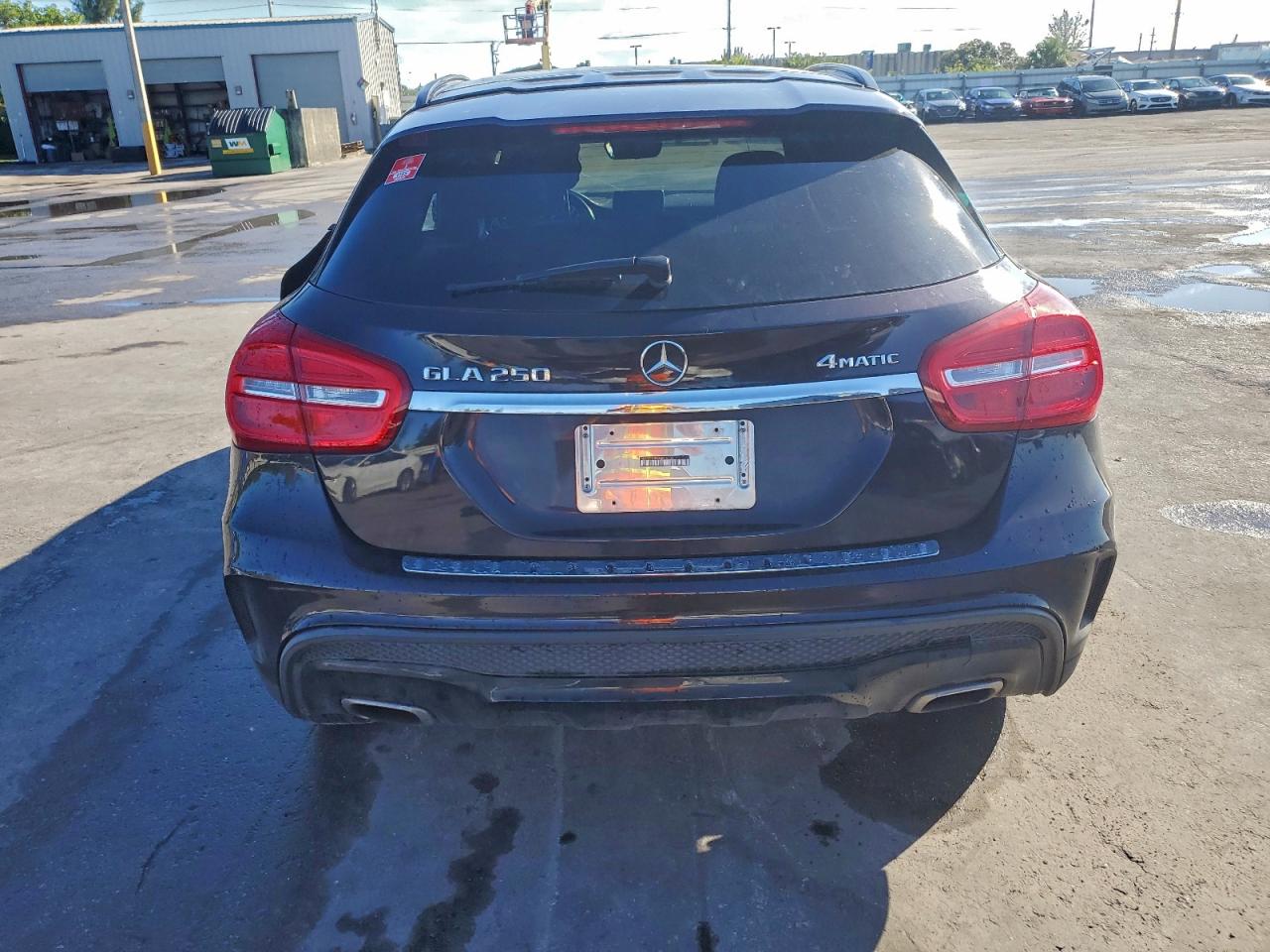 Mercedes-Benz GLA 250 4matic Image 4